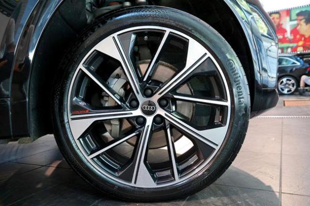 AUDI Q5 40 TDI Quattro S-Tronic Identity Black rif. 23966117 - Foto 6