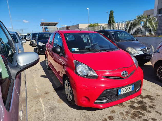 Toyota Aygo 1.0 BENZINA X NEOPATENTATI - Foto 3