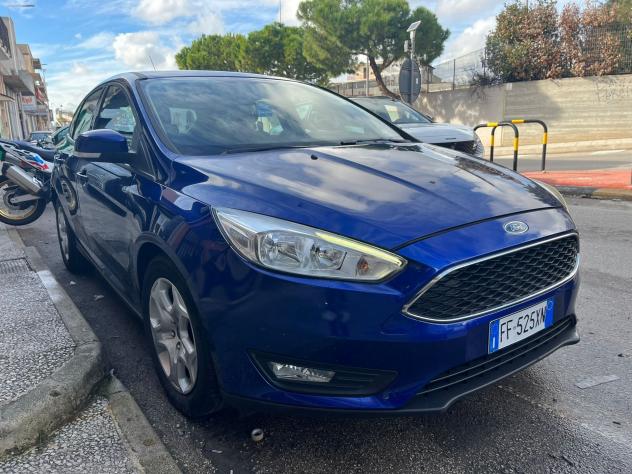 Ford Focus 1.5 TDCi 95 CV Berlina - Foto 3