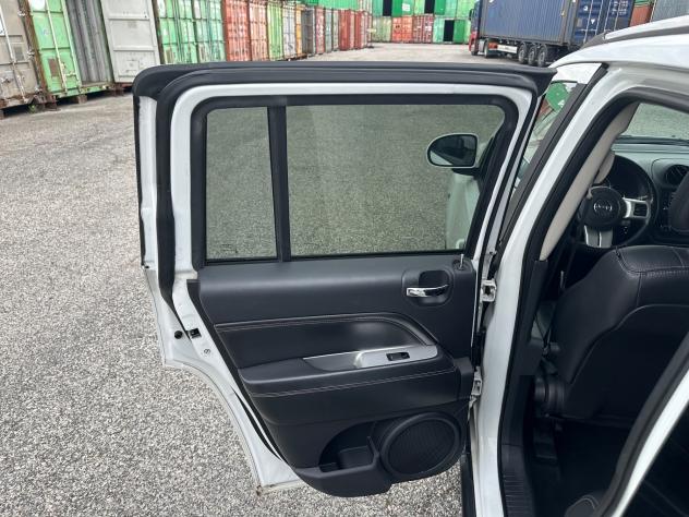 Jeep Compass 2.2 CRD Limited 136cv - Foto 9