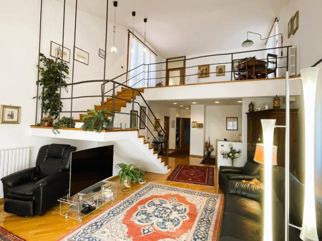 Stabile/Palazzo in vendita a San Romano - Montopoli in Val d'Arno 862 mq Rif: 1327830