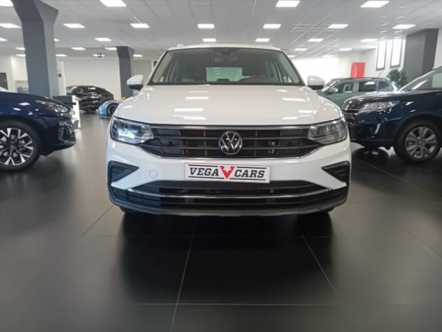 VOLKSWAGEN Tiguan 2.0 TDI 150 CV SCR DSG Life rif. 24208659 - Foto 2