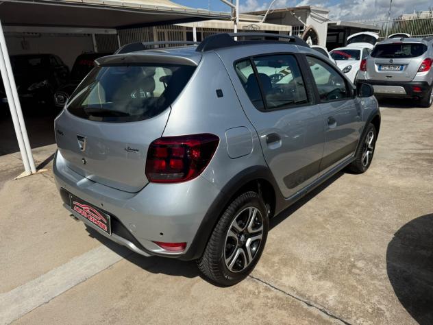 Dacia Sandero Stepway 1.0 TCe 100CV ECO-G 15th Anniversary - Foto 6