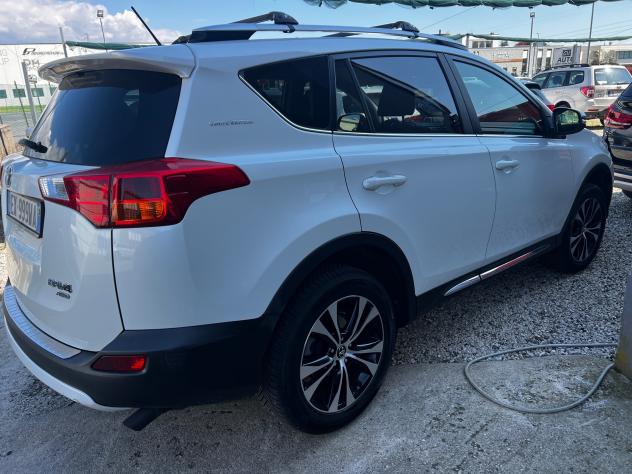 Toyota RAV 4 RAV4 2.2 D-CAT A/T 4WD Lounge White Ed. - Foto 9