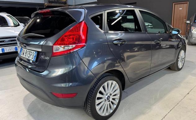 Ford Fiesta Titanium benzina Neopatentati - Foto 4