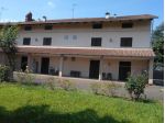 Le due abitazioni sono entrambe composte da ingresso in soggiorno, cucina a &hellip;