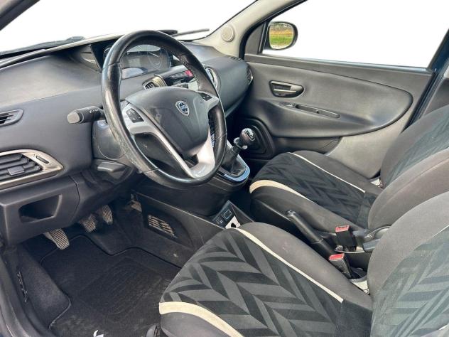 Lancia Ypsilon III 2015 1.2 Gold ecochic Gpl 69cv - Foto 6