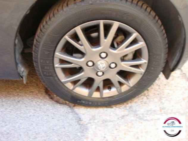 TOYOTA - iQ - 1.0 CVT Lounge - Foto 8
