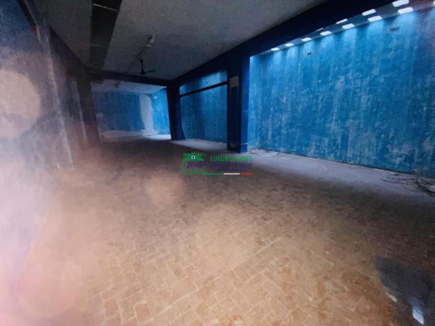 RIF. 8809 - DEPOSITO + GARAGE - Foto 4
