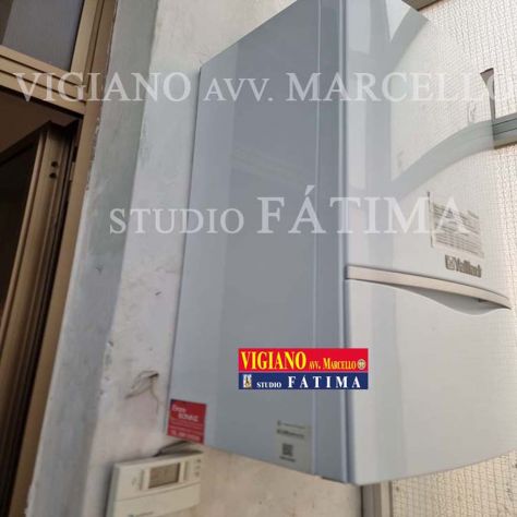 FOGGIA - VENDESI - V.LE 24 MAGGIO, 63 - VANI 4/MQ. 144 CAT. -DOPPIA ESPOSIZIONE - Foto 9