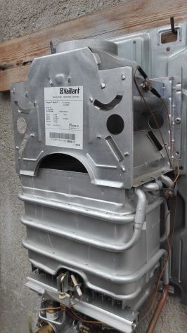 SCALDABAGNO SCALDINO VAILLANT CAMERA APERTA GAS METANO - Foto 5