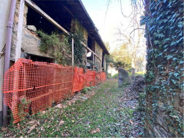 Rustico / Casale di 31000 m² con più di 5 locali in vendita a Galbiate - Foto 9