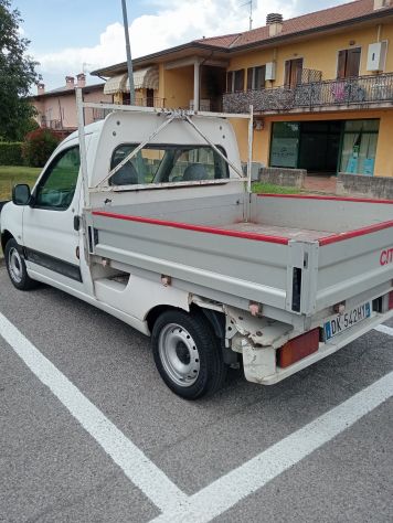 Autocarro Citroen Berlingo anno 2007 cassonato - Foto 4