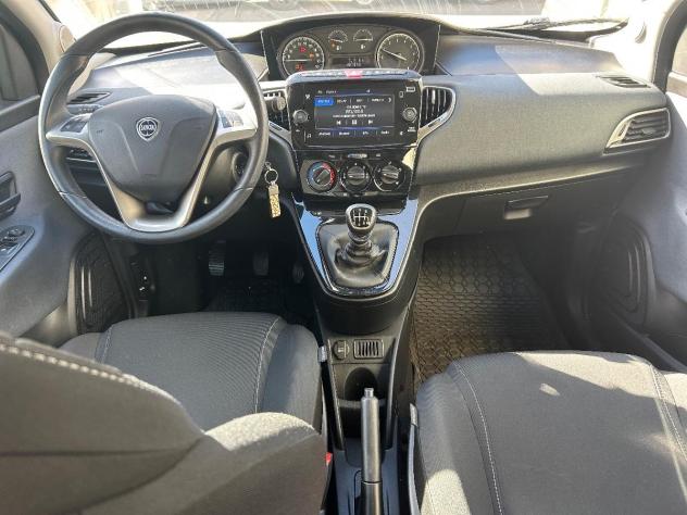 LANCIA - Ypsilon - 1.0 FireFly 5p.S&S Hybryd Gold - Foto 2
