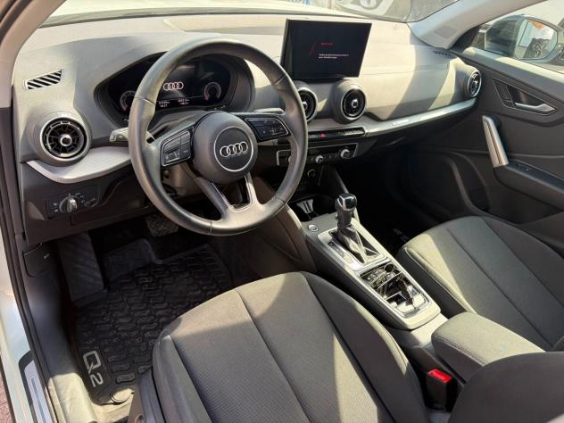 Audi Q2 35 TDI quattro S tronic Business - Foto 6