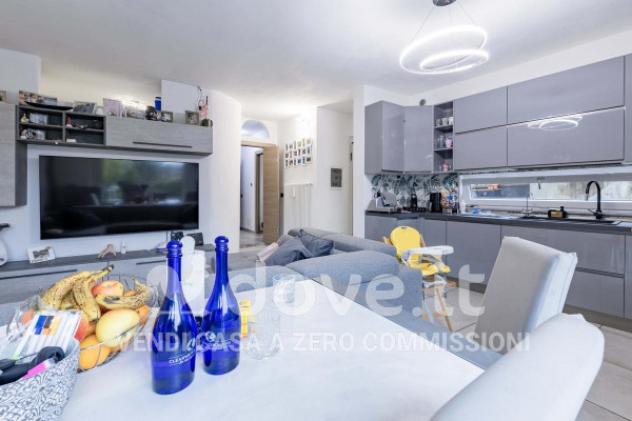 Villa di 180 m² con più di 5 locali in vendita a Caravate - Foto 5