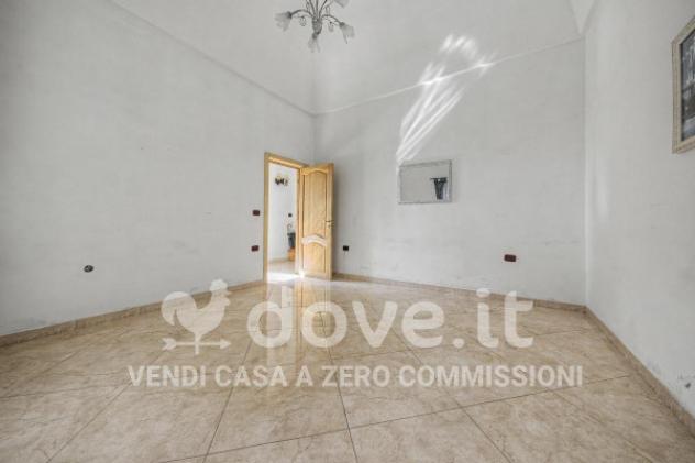 Casa indipendente di 135 m² con 5 locali e box auto in vendita a Maruggio - Foto 10