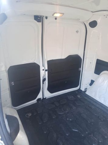 Fiat Doblò | Noleggio COMEG - Foto 5
