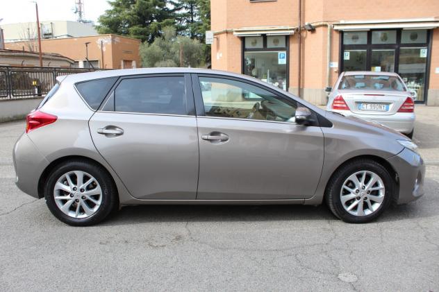 Toyota Auris 1.4 D-4D Active - Foto 4