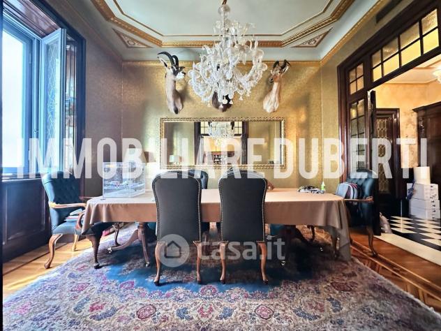 Appartamento in Vendita in Via Giuseppe Mazzini a Milano