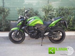 KAWASAKI Z 750 R *€ 95,00 al mese*