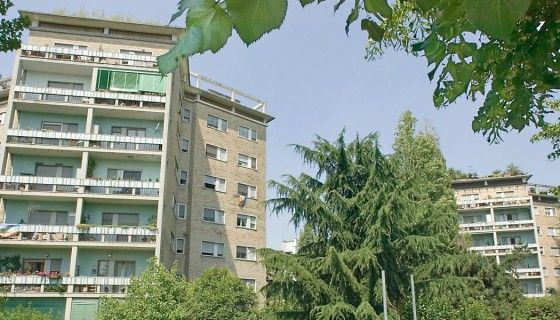 TRILOCALE IN AFFITTO A CESANO BOSCONE ZONA CENTRO COMM. TOSANO AFFITTIAMO TRI