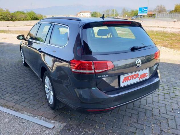Volkswagen Passat Variant 2.0 tdi 150cv Business DSG, Navi, Cruise Adattivo - Foto 4