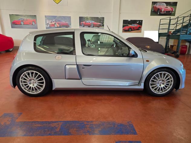 Renault Clio 3.0 V6 24V cat 3 porte Sport A.S.I. - Foto 8