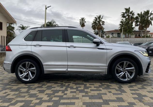 Volkswagen Tiguan R-Line 2.0 TDI 150 CV DSG - Foto 7