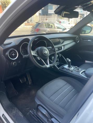 Alfa Romeo Stelvio 2.2 Turbodiesel 190 CV AT8 Q4 Business - Foto 7