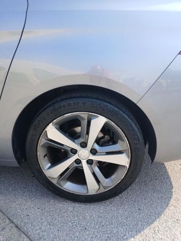 Peugeot 308 BlueHDi 130 S&S EAT8 SW Allure - Foto 8