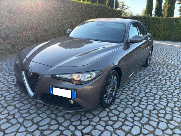 ALFA Giulia 2.2Turbodiesel 180CV 6M Super -08-2018 - Foto 10