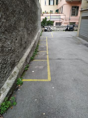 GENOVA CENTRO. (Via Macaggi/Via Cesarea). POSTO MOTO). - Foto 4