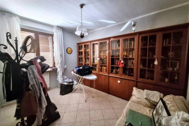Immobile in asta di 228 m² con più di 5 locali e box auto in vendita a Gualdo Tadino - Foto 18