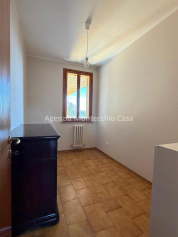 Appartamento con mansarda, garage e giardino esclusivo. - Foto 7
