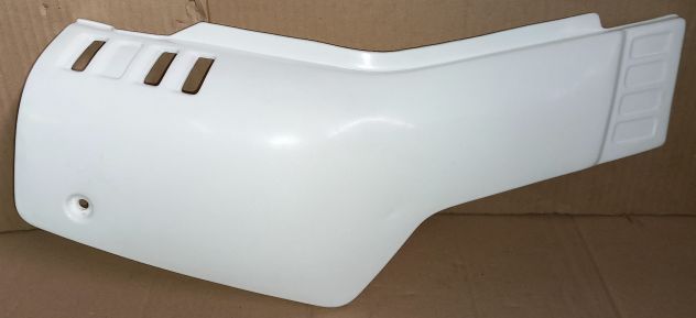 FIANCHETTO LATERALE DESTRO NUOVO per YAMAHA XT 600 '84/'86