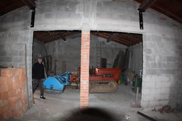 RUSTICO CASALE INDIPENDENTE CO 7 ETTARI DI TERRENO ADIACENTI FRA VICCHIO E BORGO SAN LORENZO (FIRENZE - Foto 16