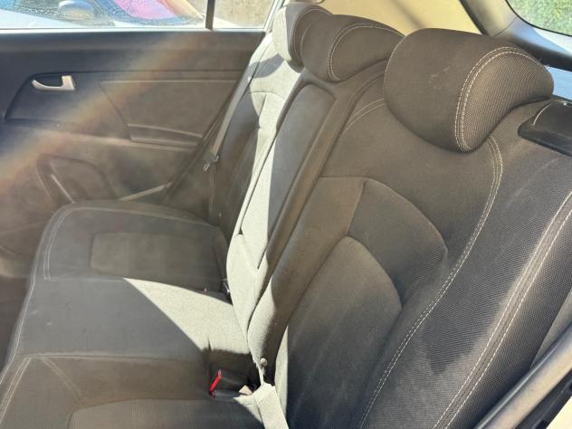 Kia Sportage 1.7 CRDI VGT 2WD Active - Foto 8