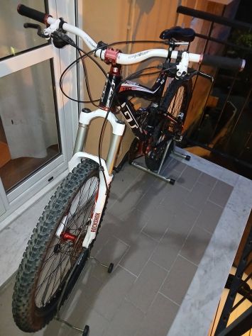 bicicletta mountain bike ( ciclismo da montagna ) - Foto 2