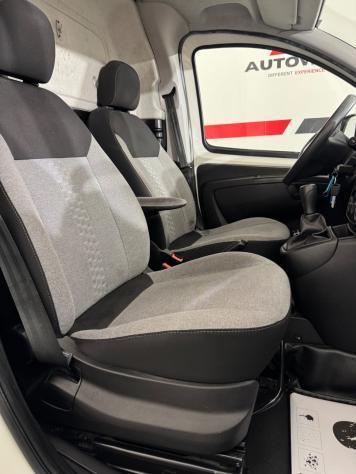 Fiat Fiorino 1.3 MJT 95CV Cargo Adventure - Foto 9