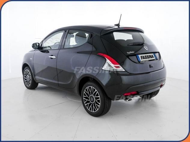 Lancia Ypsilon 1.0 firefly hybrid Platino s&s 70cv - Foto 4