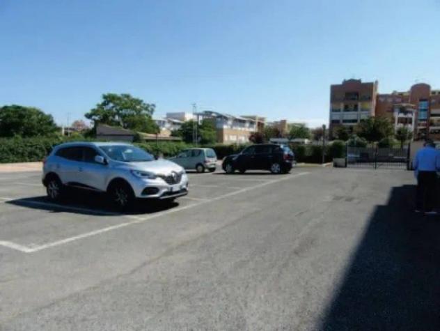 Immobile in asta di 12 m² in vendita a Roma - Foto 2