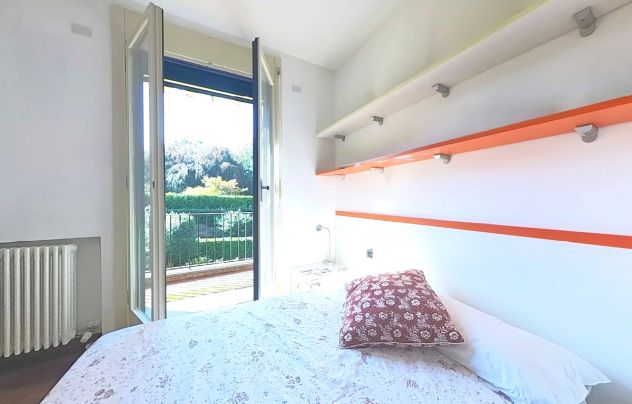 LESMO: Appartamento con 4 camere e Garage doppio - Foto 12
