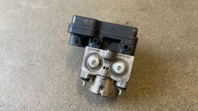 Centralina ABS Daihatsu Terios 1.5 benzina del 2010 (44510-B4020) - Foto 3