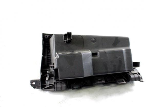 13373796 CASSETTO PORTAOGGETTI CRUSCOTTO LATO DESTRO OPEL ASTRA J SW 1.4 G 103KW 6M 5P (2013) RICAMBIO USATO 13262607 - Foto 4
