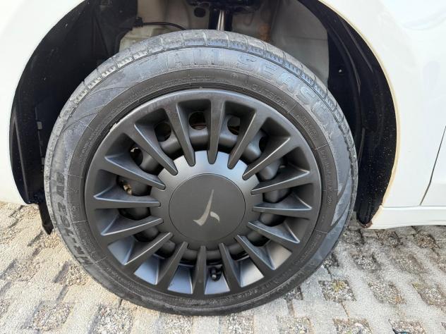 Lancia Ypsilon 1.2 69 CV 5 porte Elefantino-2015 - Foto 6