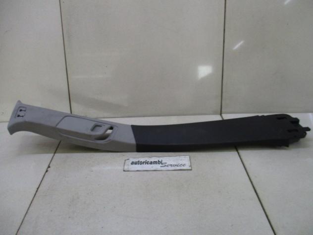 13113909 RIVESTIMENTO MONTANTE CENTRALE DESTRO OPEL ASTRA 1.6 B 85KW 5M 5P (2009) RICAMBIO USATO