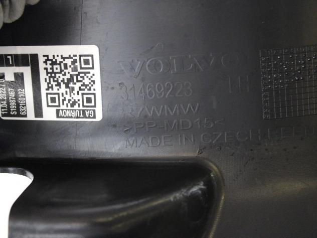 31469223 RIVESTIMENTO PIEDI BATTITACCO PORTA ANTERIORE SINISTRA VOLVO XC40 1.5 B 95KW 5P AUT (2022) RICAMBIO USATO - Foto 4