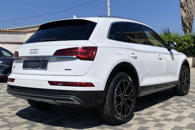 Audi Q5 Business Advanced 2.0 TDI 204CV S-Tronic quattro mhev 40 - Foto 4