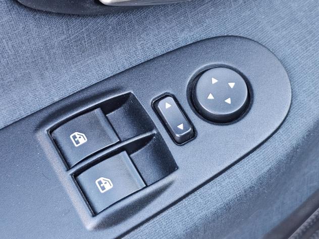 Lancia Ypsilon 1.0 FireFly 5 porte S&S Hybrid Ecochic Gold - Foto 10
